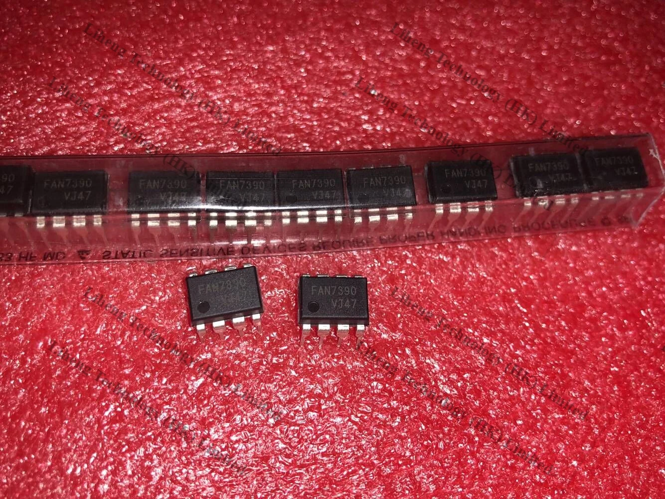 

New New Arrival Promotion FAN7390 FAN7390N DIP8 fairchild New imported QUALITY goods large current driver IC