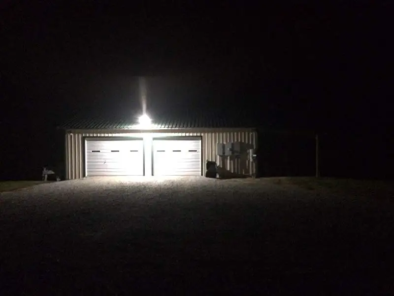dusk to dawn led outdoor lighting,led barn light,led yard light,led pole light,led area light,led dusk to dawn,led yard light dusk to dawn,led barn light dusk to dawn,dusk to dawn led light (8)