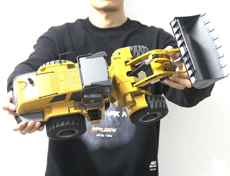 Big RC Truck Hobby Bulldozer Alloy Truck Remote Control Toys for Boys Autos Rc Hydraulic Off Road Construction Rc Toys Huina 583