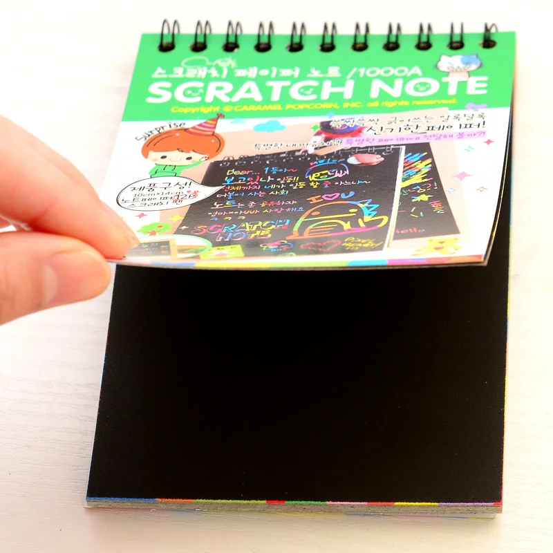 Nueva novedad libro de dibujo DIY Graffiti dibujo nota mágica Sketch negro Carton libros niños juguete escuela suministros K6311