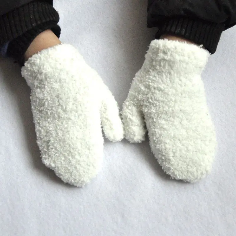 Детские зимние теплые утолщенные плюшевые перчатки из искусственного флиса на палец, однотонные вязаные варежки ярких цветов, гетры на запястье - Цвет: Белый