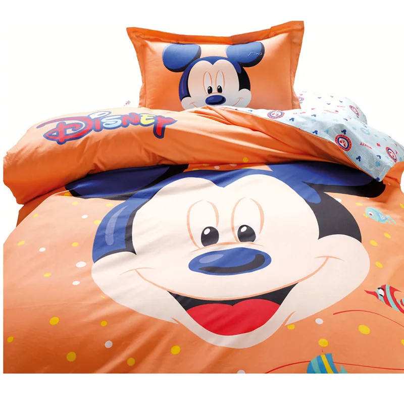 Mickey Mouse bedding set (2)