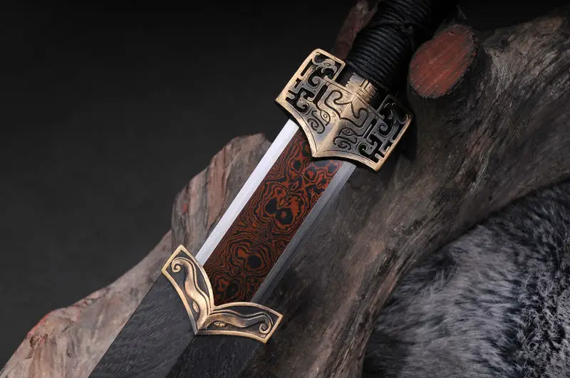 Полностью ручной работы китайский меч династии Хан Дамаск Сложенный стальной красный прямой закаленные в масле лезвие меч ручной работы отполированный