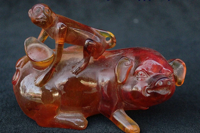 

5" China Amber Hand Carved Feng shui 12 Zodiac Year Animal Pig Hog Monkey Statue