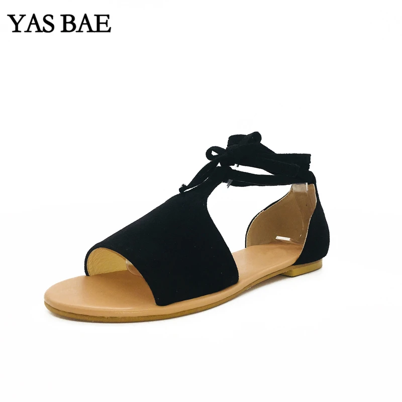 

2018 Female Fashion Designer Slide Thong gladiator Roman Sandals Summer Rubber Flip Flop Flat Beach Slipper Black Shoe for Women