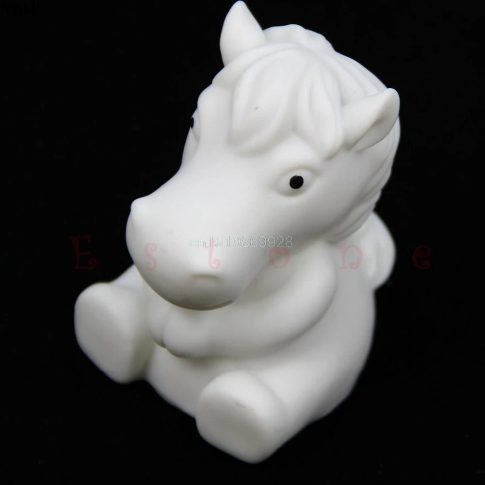 

Christmas Cute Horse Shape 7 Color Change Decoration LED Lamp Night Light