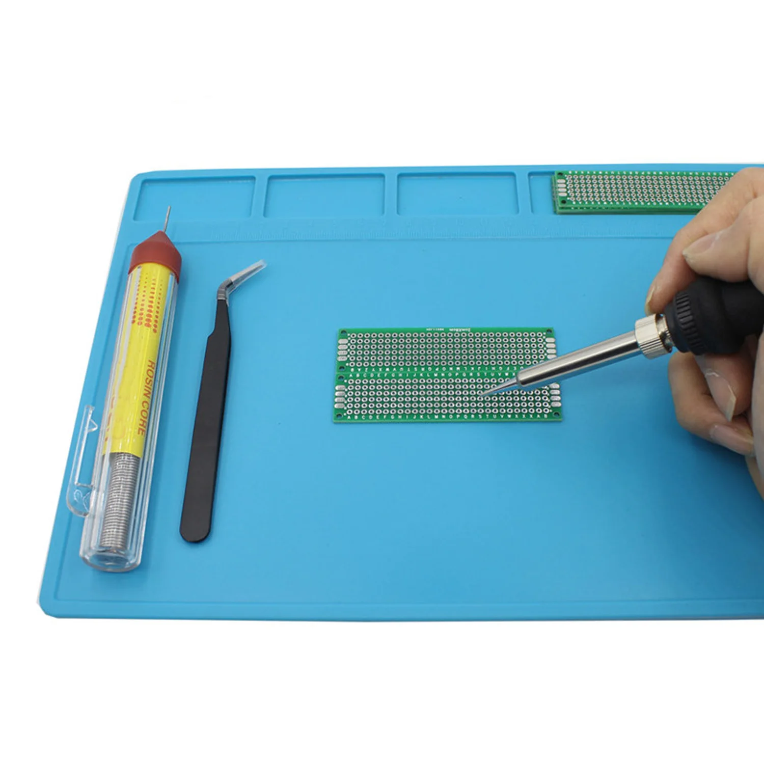 

Heat Insulation Soft Silicone Maintenance Station Platform Electronic Welding Repair Pad Desk Mat for Phone Tablet 28 x 20 cm