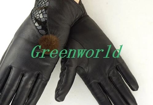 Free shipping New winter motorbike electric bicycle woman sheep genuine leather driving waterproof black gloves h-0085