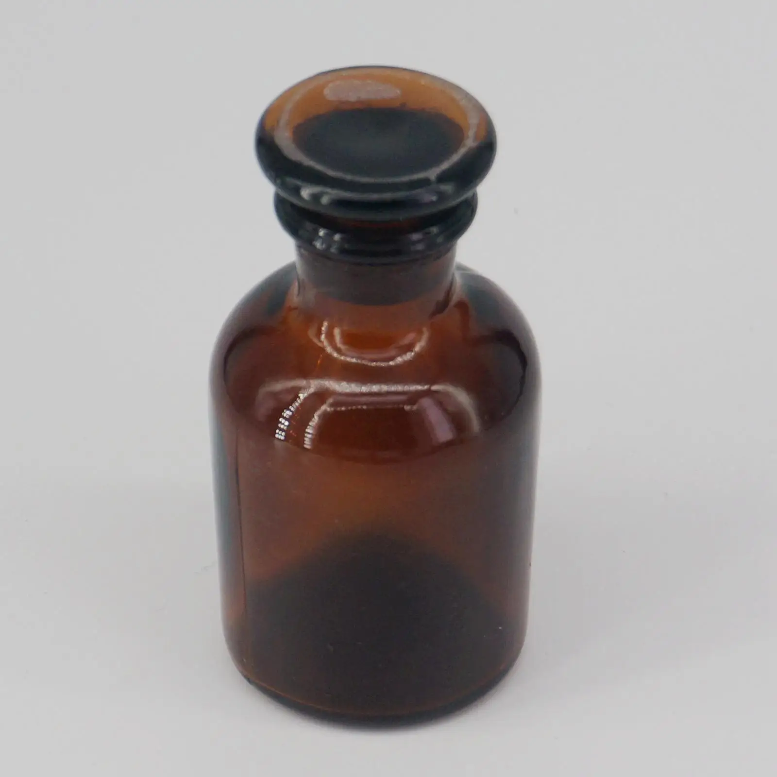 

60ml Brown Glass Narrow Mouth Bottle With Stooper Lab Chemistry Glassware