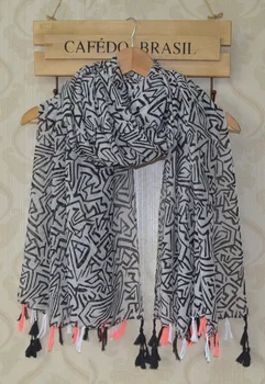 

Spring scarves,women geometric print scarf,viscose head hijab,Muslim hijab,shawls and scarves,bandana,cape,head scarf,shawl wrap
