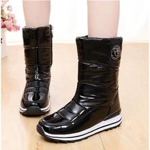 Женские ботинки; модель года; зимние сапоги до середины икры на водонепроницаемой платформе; женская зимняя обувь высокого качества с толстым плюшем на молнии