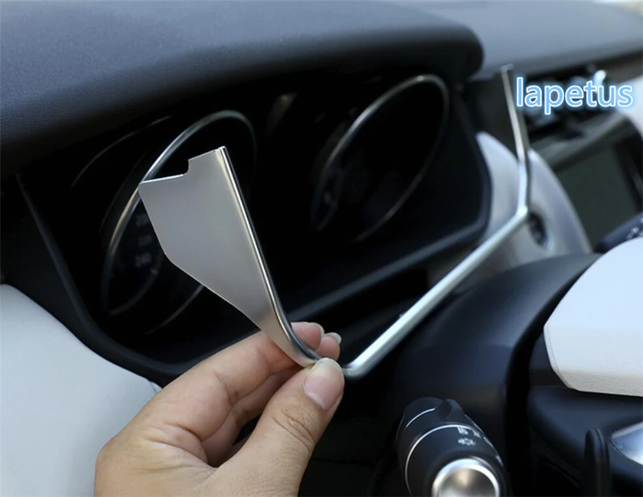 

Lapetus Matte Chrome Instrument Dashboard Strip Decorative Frame Cover Trim For Land Rover L462 Discovery 5 2017 2018 2019 / ABS
