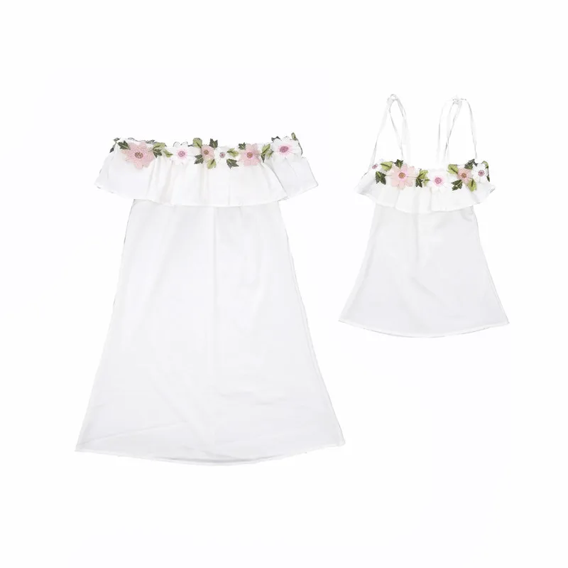 

Summer Family Matching Clothes Dress Lady's Mother Daughter Matching Flower Off Shoulder Summer Baby Girl Dress Outfit