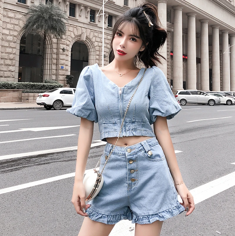 

MVGIRLRU Women's Summer Denim Two Piece Set Zip Front Short Sleeve Tops + Buttons High Waist Short Jeans Sets