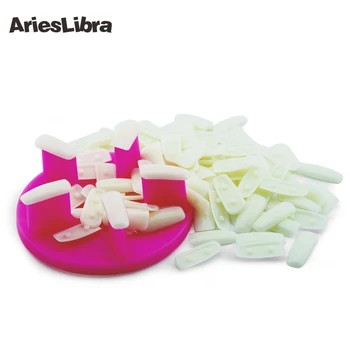 

AriesLibra Plastic Display Seat & 100pcs Nail False Tips of Nails Art Display Set Nail Makeup Accessories Decoration Tools
