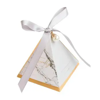 

60Pcs Marble Triangular Pyramid Wedding Favors Candy Boxes Bomboniera Party Gift Box Chocolate Box With Ribbons & Faux Pearls
