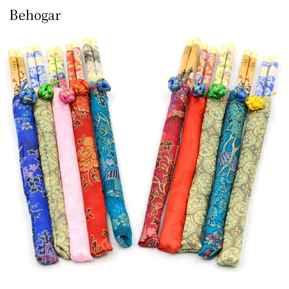 

Behogar 5 Pairs Bamboo Chinese Style Decorative Pattern Baguette Chinoise Chopstick chop sticks w/ Cloth Pack Tableware Gift Set
