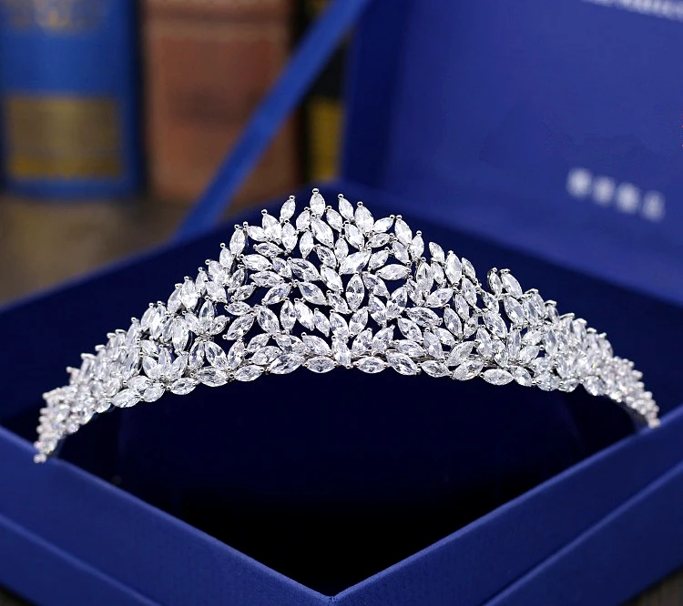 

Olive Paved Zircon Crown Full Cubic Zirconia Tiara CZ Tiaras Princess Diadema Wedding Hair Accessories Coroa Noiva WIGO1134