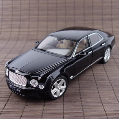Лидер продаж, Подарочный мусс 1/18, большая модель автомобиля, игрушечный автомобиль из сплава, роскошная коллекция деталей, все для мужчин, лучший подарок, автомобильный вентилятор, витрина - Цвет: Черный