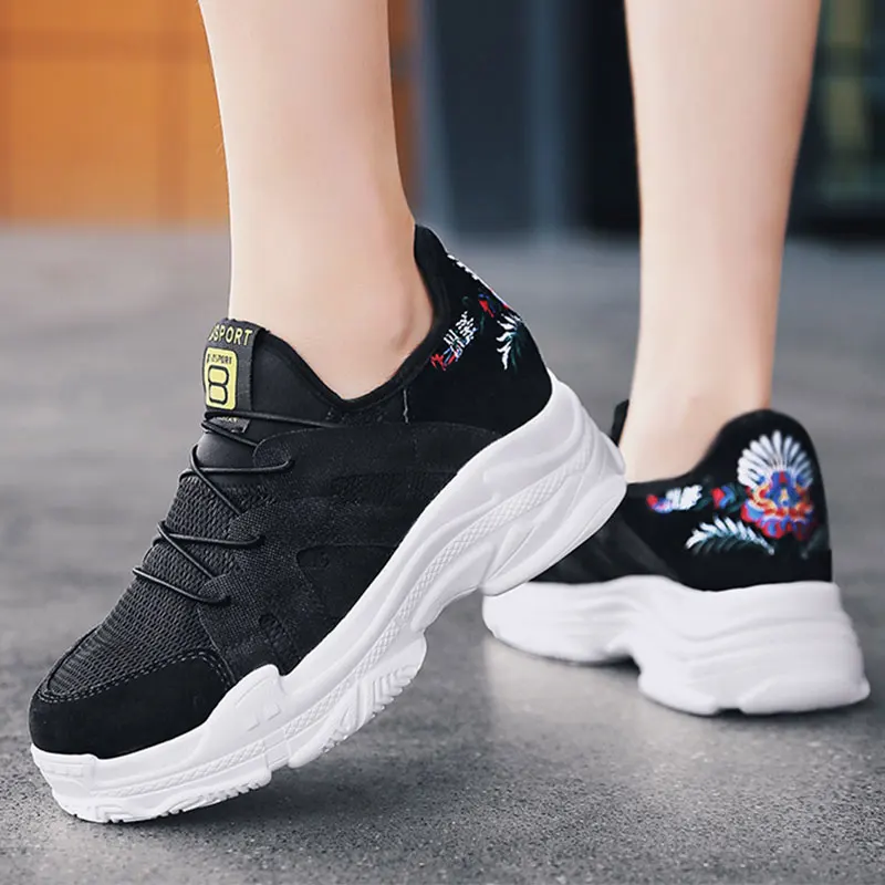 

SUROM Women Casual Shoes Summer 2019 Spring Women Shoes Fashion Embroidered Breathable Hollow Comfort Lace-Up Women Sneakers