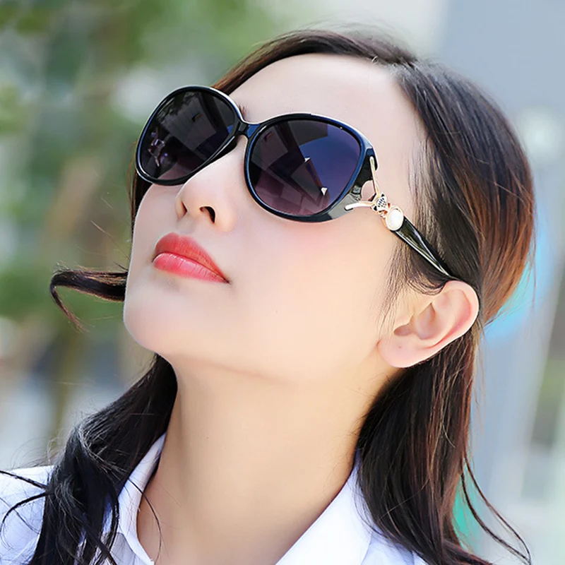 

2018 Luxury Women Sunglasses Polarized Female Large frame fox decorated with Pearl Brand Designer Driving Goggle Glasses UV400