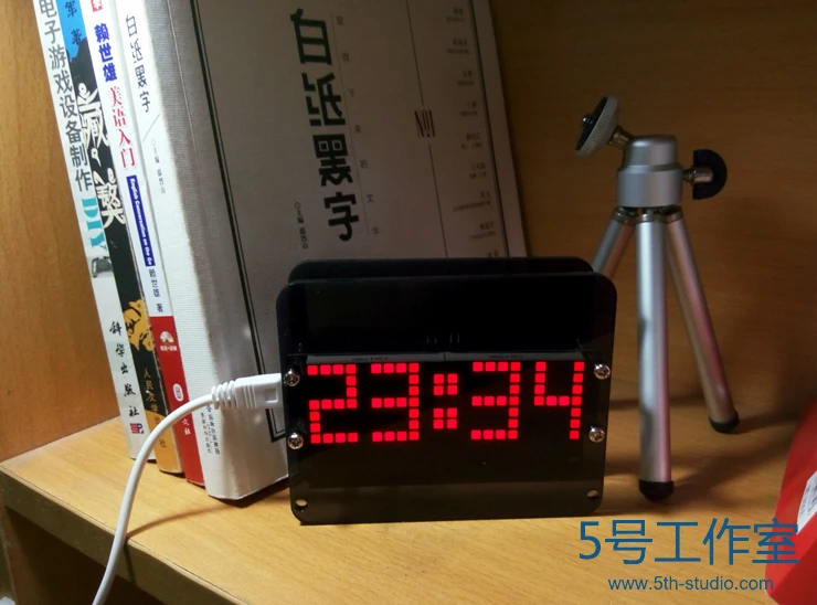 51 single chip DIY electronic design and production suite DS3231 high precision dot matrix LED digital clock 51 single chip DIY electronic design and production suite DS3231 high precision dot matrix LED digital clock