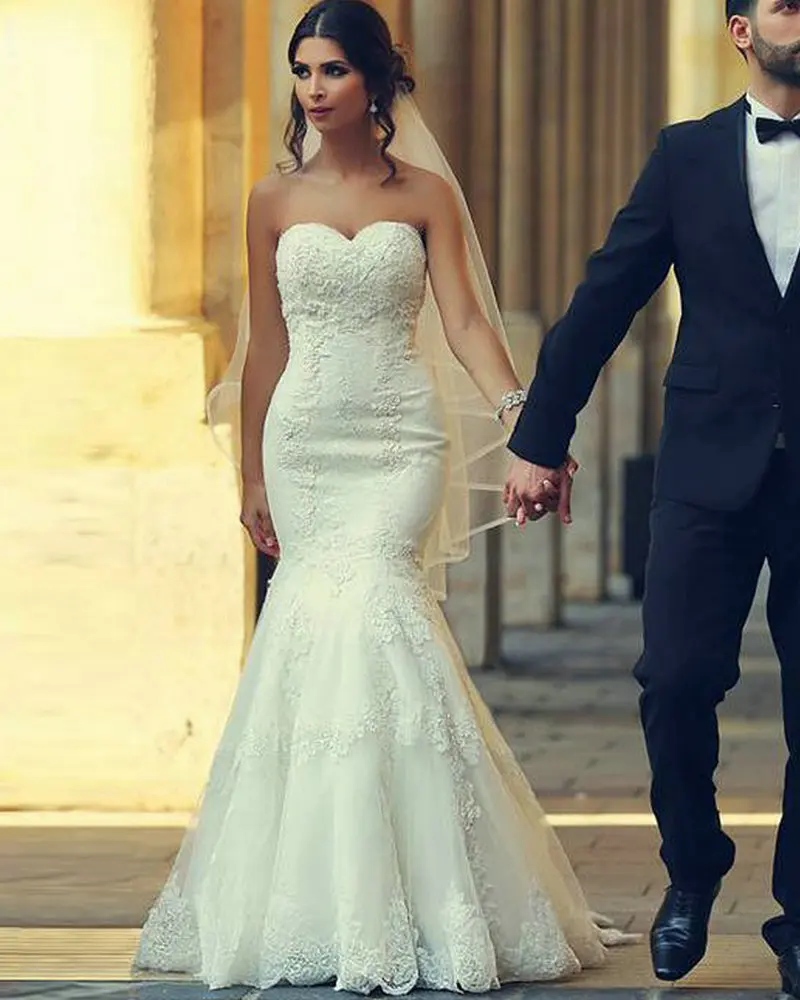 Featured image of post Lace Mermaid Wedding Dress With Veil