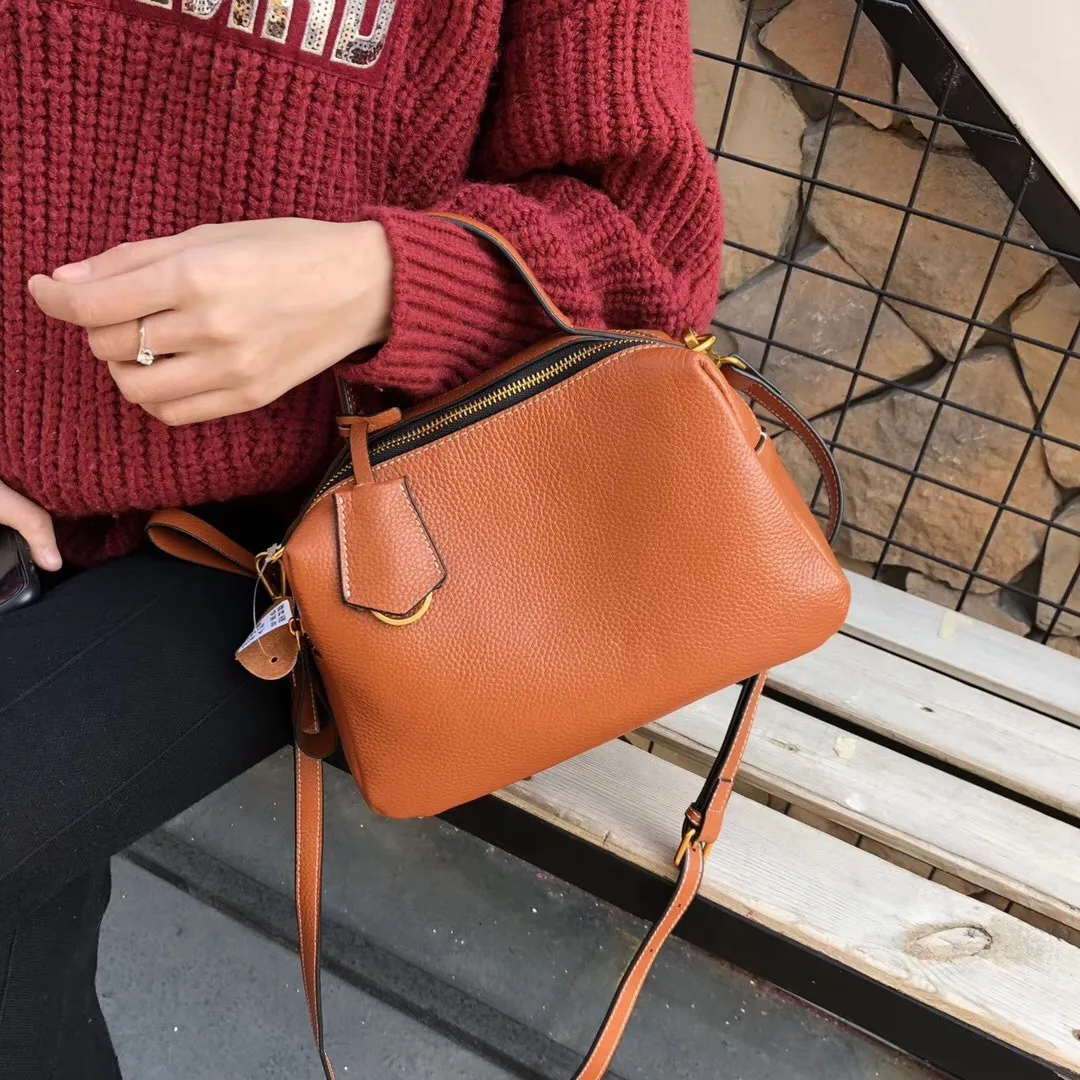 

Spring and Summer 2019 New Soft Cowhide Handbag Boston Girl Bag Single Shoulder Slant Bag