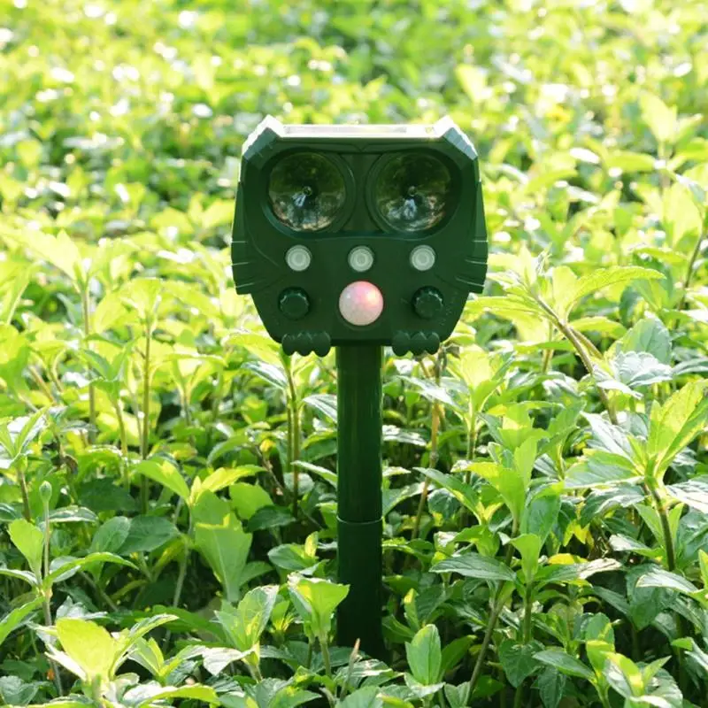 Outdoor Solar Ultrasonic Mole Mouse Bird Dog Cat Repeller for Garden Yard