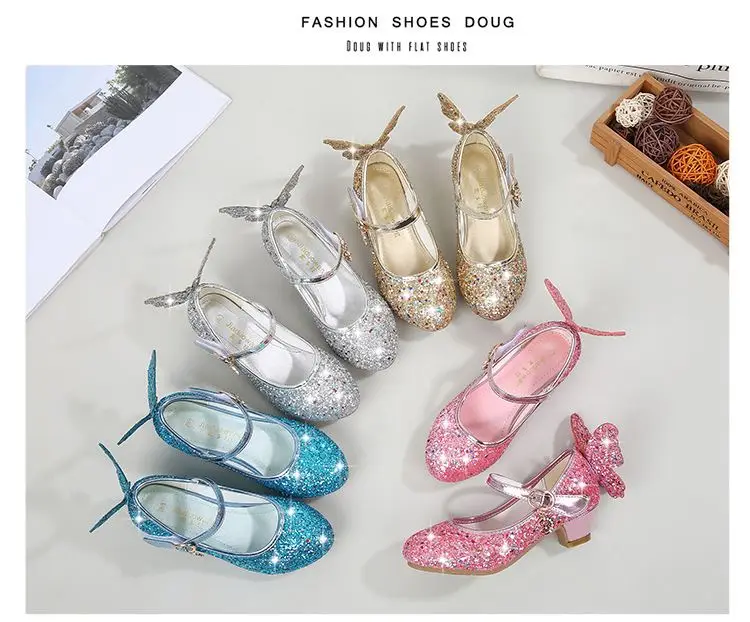 Модные детские туфли принцессы с блестками; туфли на высоком каблуке для девочек; вечерние туфли с крыльями бабочки; танцевальные туфли для девочек; цвет золотой, розовый; 26-36; C535