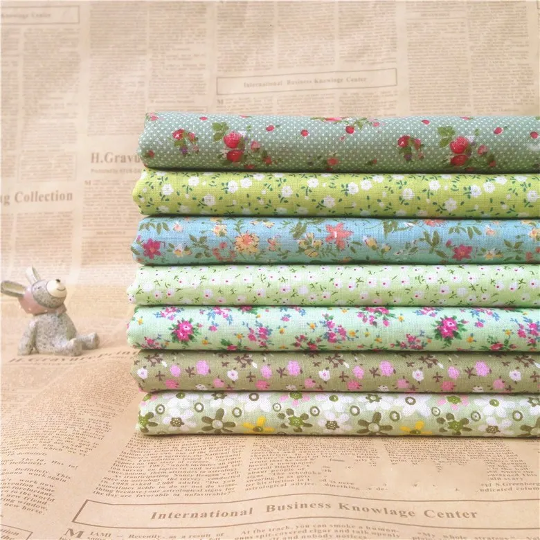 

7Pcs 25cmx25cm Green Random Non-repeating design Cotton Printed Fabric for Patchwork Needlework Handmade Material