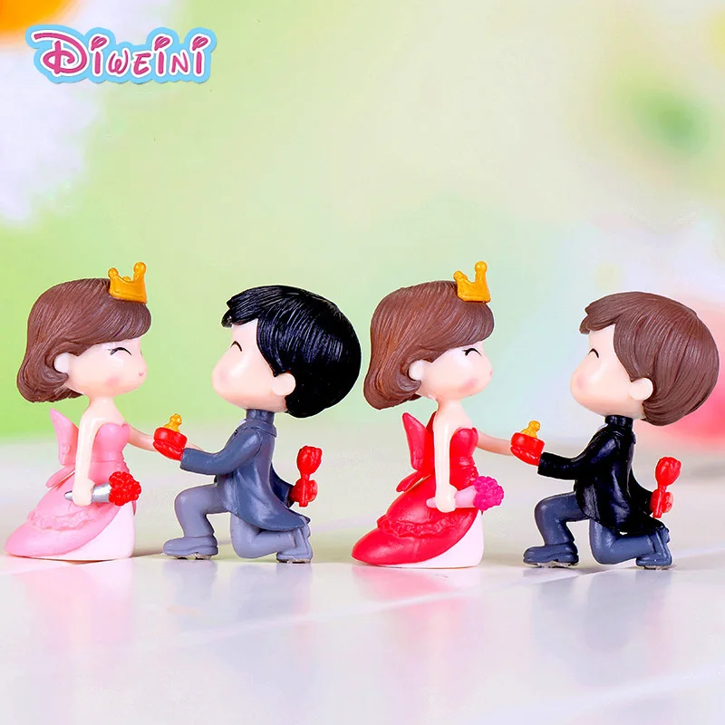 

2pc Propose Lover model Boy Girl Figurines Wedding Doll Miniatures Couple home Garden Decoration Girl toy DIY accessories gift