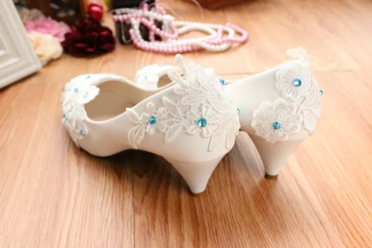 Новое поступление! Слоновая кость с кружевной аппликацией Свадебная обувь для женщин PR611 или туфли для подружки невесты с голубой горный хрусталь