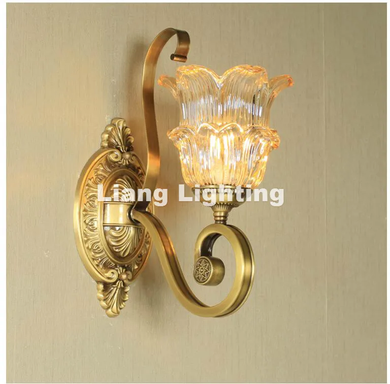 Modern Classical Antique Brass Wall Lamp E14 LED Brass Wall Sconce for Hotel With Crystal Shade Modern Crystal Wall lamp Lustre Modern Classical Antique Brass Wall Lamp E14 LED Brass Wall Sconce for Hotel With Crystal Shade Modern Crystal Wall lamp Lustre