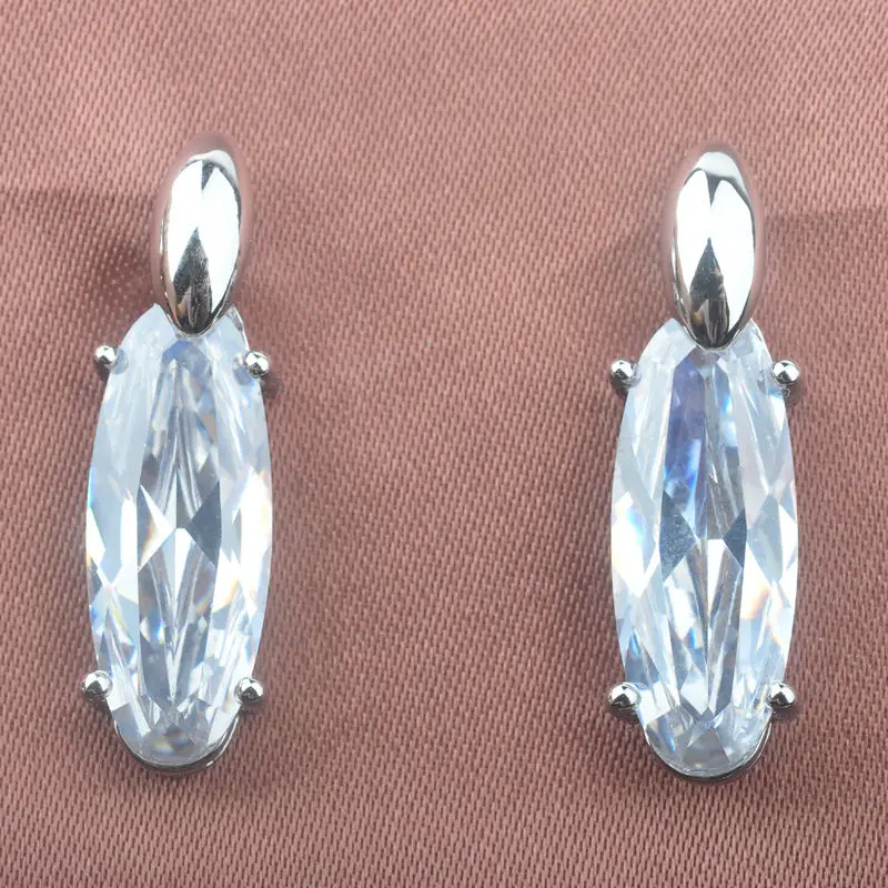 

2019 New White Cubic Zirconia For Women Studs Earrings Silver Jewelry Free Shipping LS050