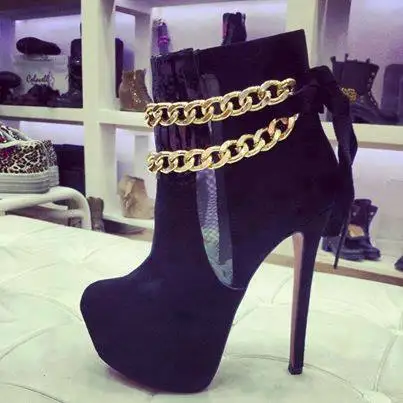 

The new 2017 short cylinder chain short boots with high heels and ankle boot high-heeled boots