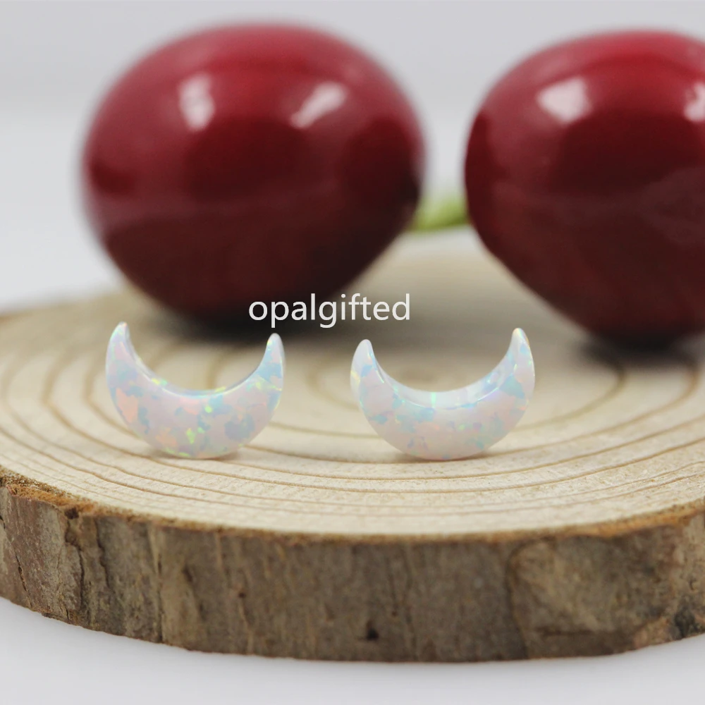 (2 Pz/Lotto) Trasporto Libero 8*11Mm Piccola Forma Di Mezza Luna Opale Sintetico Op17/Op06/Op03 Opal Moon Per Collana Con Il Prezzo All'Ingrosso