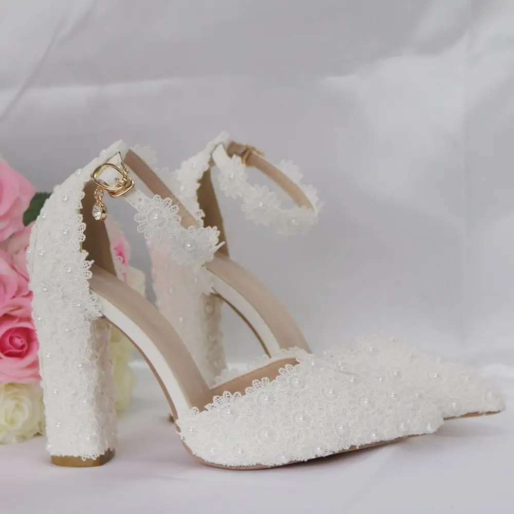 Пикантные туфли-лодочки с острым носком; босоножки на высоком каблуке с цветочным кружевом; женская белая свадебная обувь; вечерние женские свадебные туфли с жемчугом; zapatos mujer