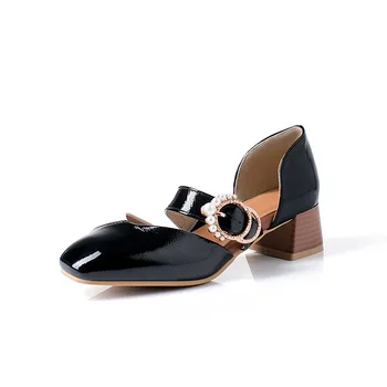 

Fashion color matching women's shoes 2019 new thick with the square head 30-43 code buckle with hollow sandals women