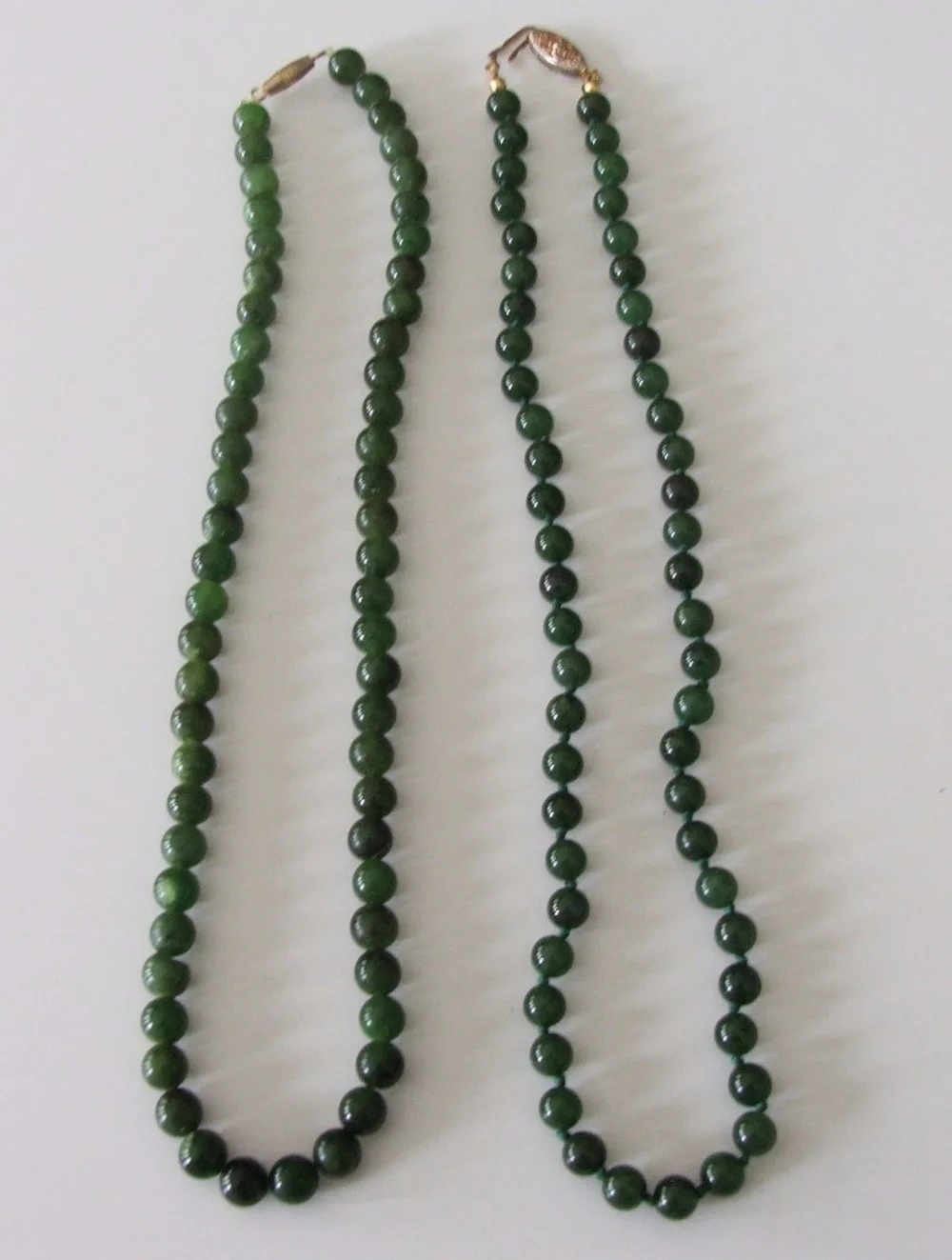 

1518 JADE/JADEITE 1/4"Spinach Green Bead Necklaces 16"Long