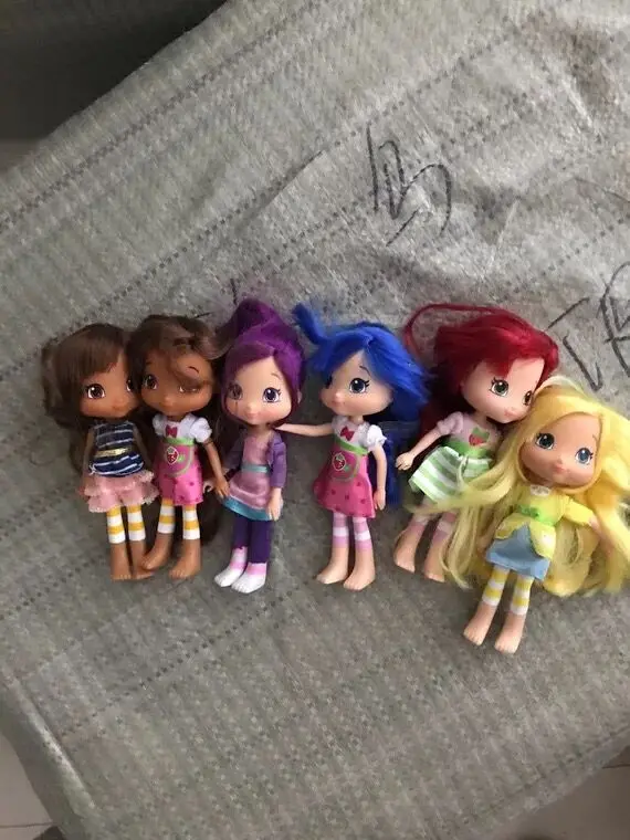 

Free shipping cost strawberry dolls,berries,blyth ,Factory doll ,Fashion toys Suitable For DIY Change BJD Toy For Girls