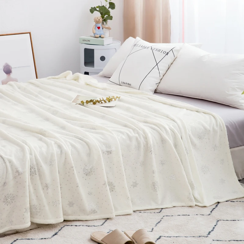 

Hot Silver Flannel Blankets For Beds Home Decorative Bed Linens Soft Warm King Size 230*250CM Bedspread Winter Plaid Blankets