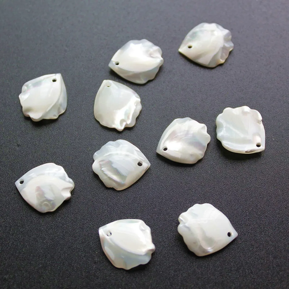 

10pc Carved White Sea Shell Petals Natural Mother Of Pearl Shell Beads Flower DIY Findings Loose Bead For Jewelry Making DYL0034