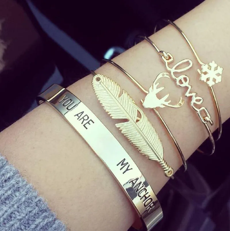 

New 4Pcs/Set Gold Color Opening Bracelets Deer Heads Feather Snowflake LOVE Letter Bangle&Bracelet For Women Girls Jewelry ns38