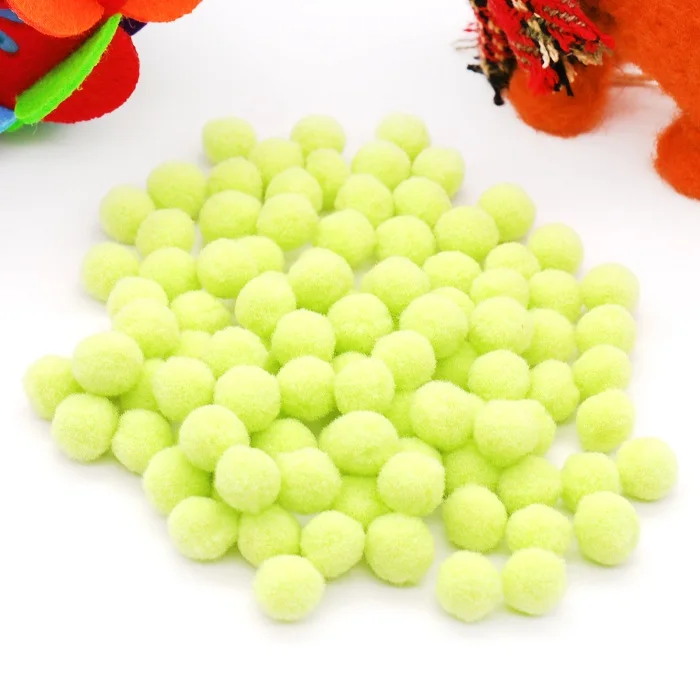 

100pcs 10mm Plush Ball Pompom Pom Soft Pompon Ball For DIY Handcraft Educational Toy Wedding Party Decoration Sewing Accessories