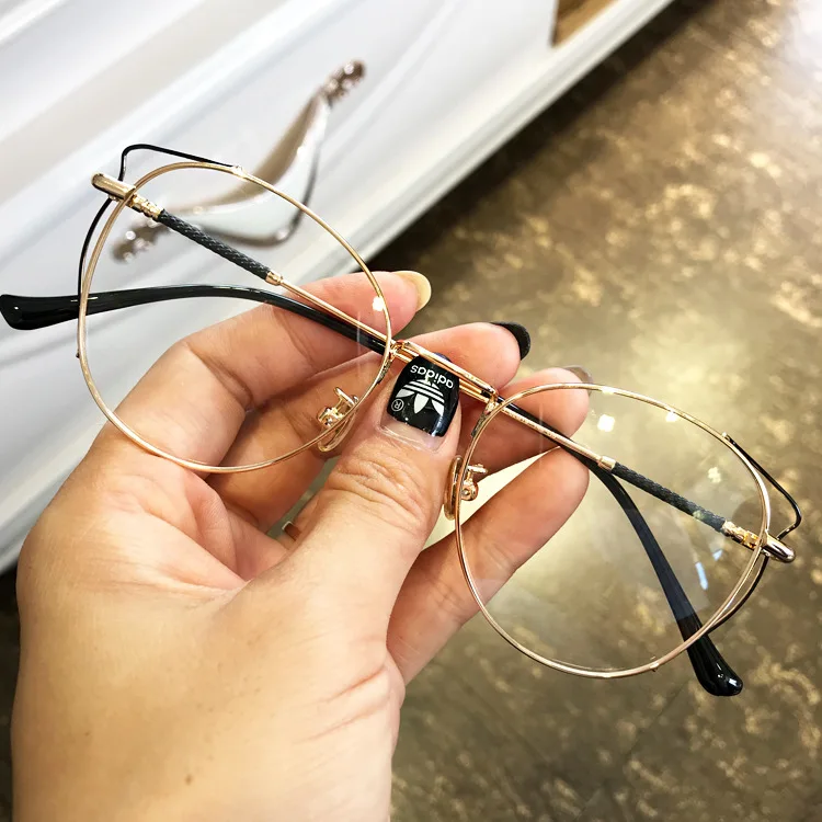 9228839979_1439884036