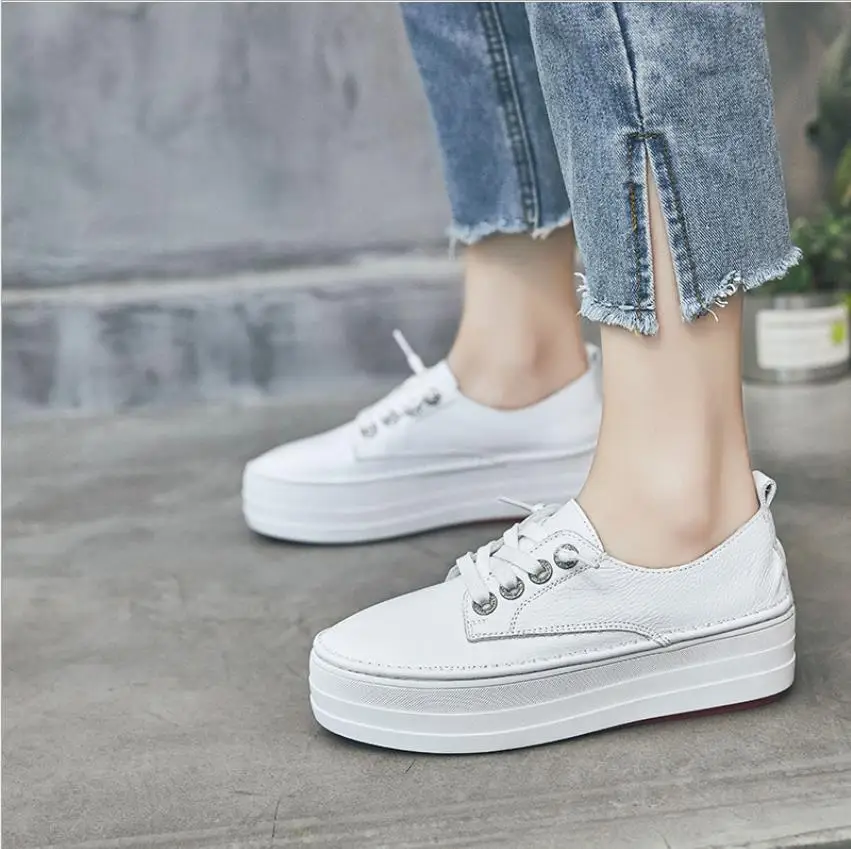 

2018 spring new muffin bottom white shoes increased single shoes Korean version of the thick-soled women's shoes
