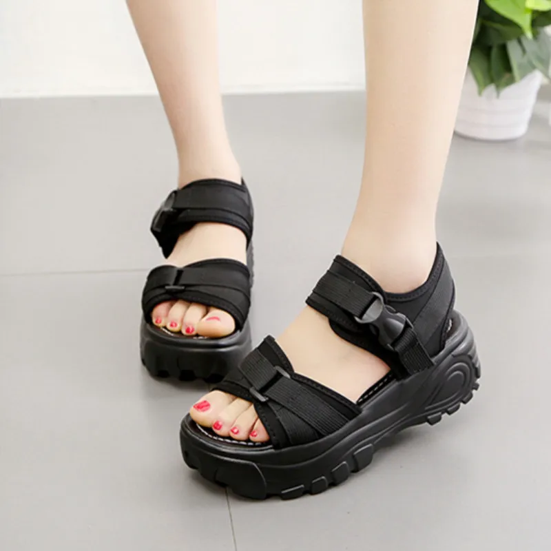 Goedkoop Vrouwen Sandalen 2019 Nieuwe vrouwen Muffin Platform Sandalen Vrouwelijke Zomer Schoenen Student Mode Strand Schoenen Casual Sandalen