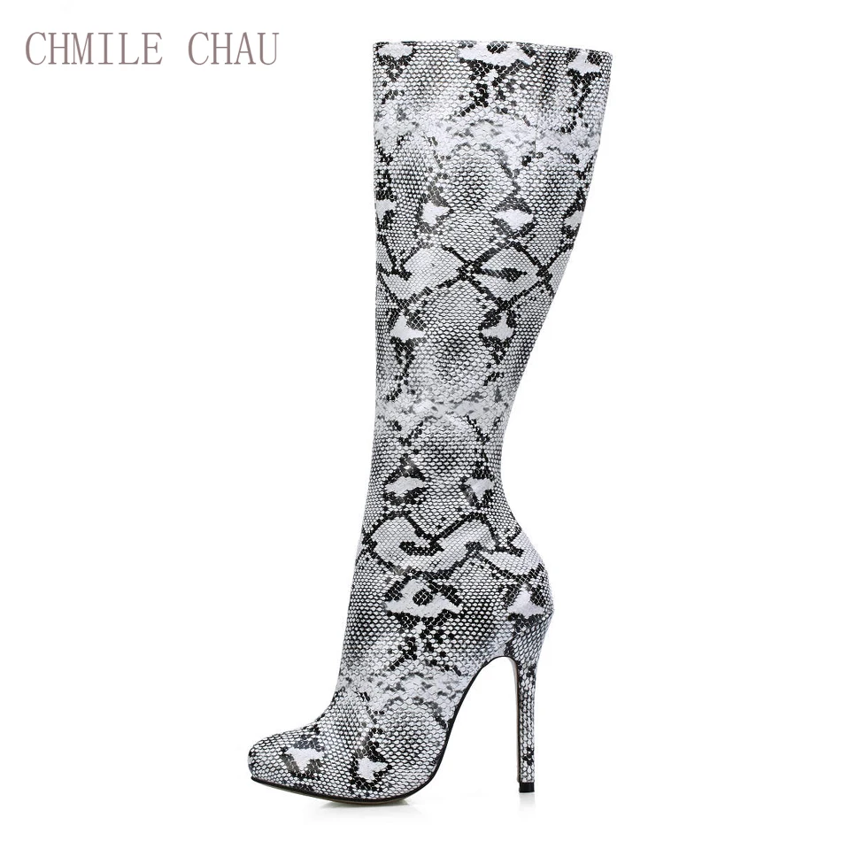 Женские праздничные сапоги CHMILE CHAU белые со змеиным узором с круглым носком на