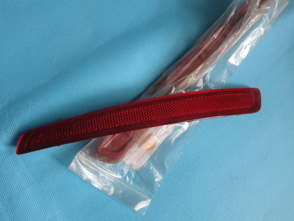 

Rear Bumper Reflex Reflector lamp RIGHT for ford MONDEO A8 2011 2012 2013 OEM:BS71515B0AE